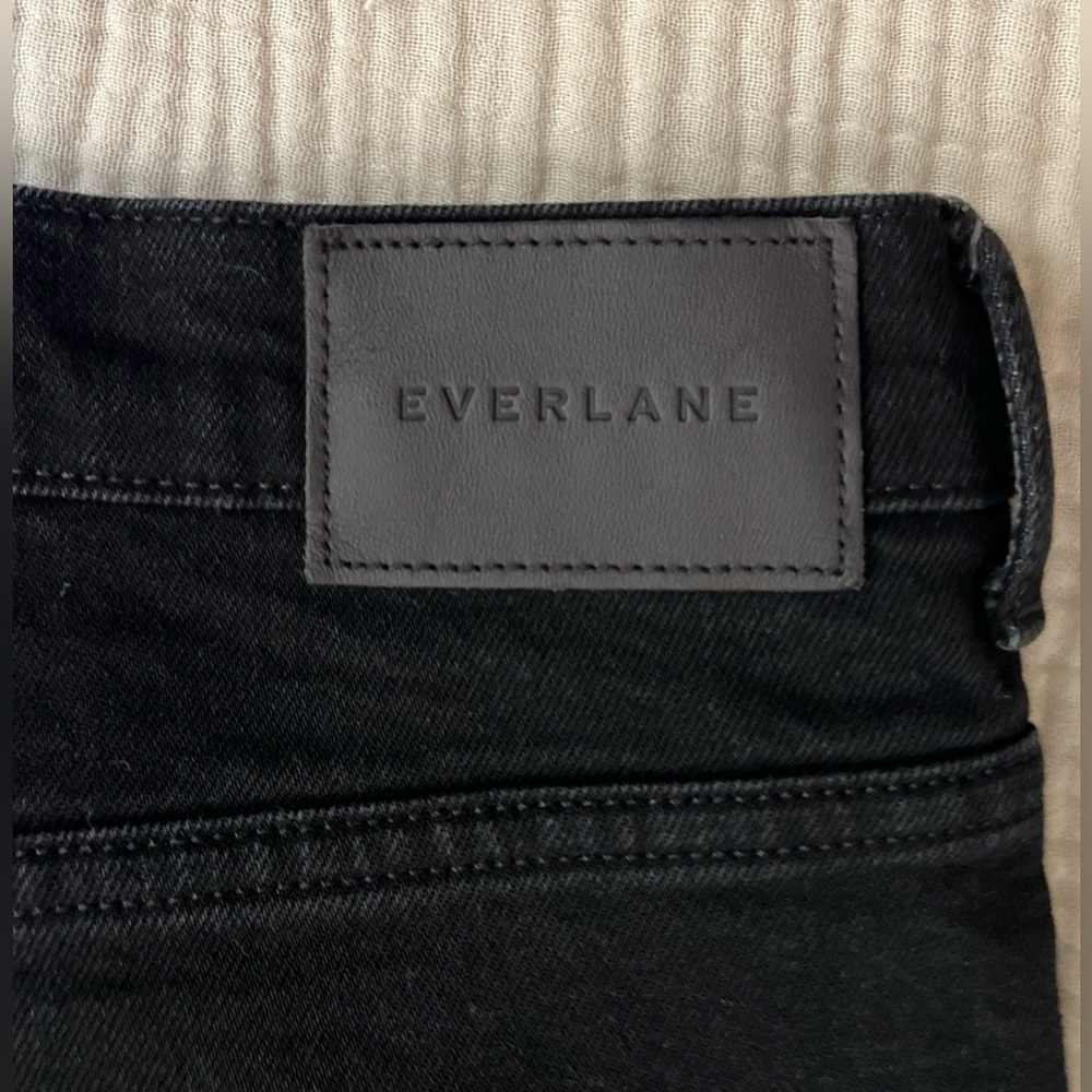 Women’s Black High-Rise Slim Straight Jeans - Picture 6 of 9
